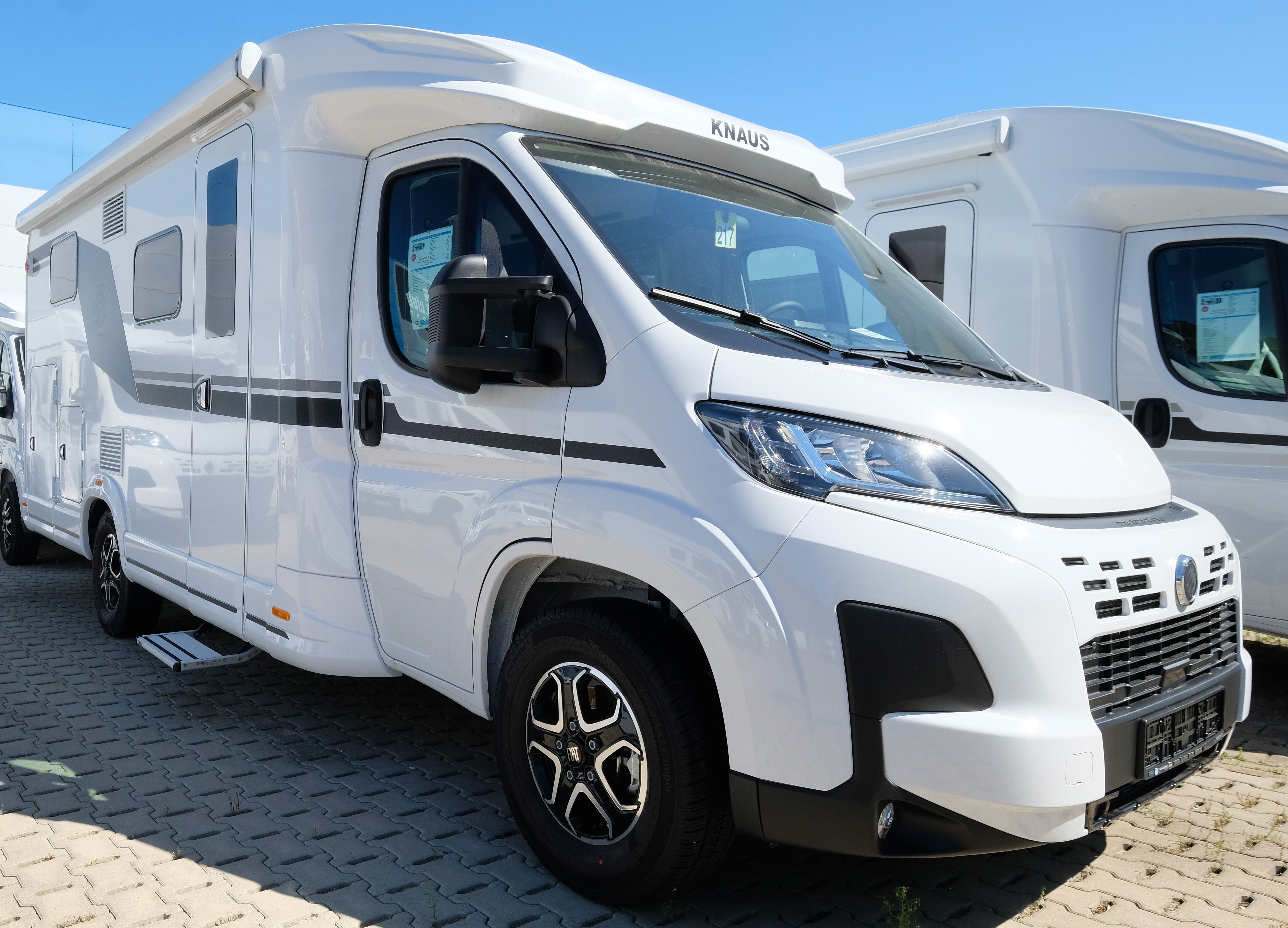 Knaus L!VE TI 650 MEG (2026) Platinum Selection